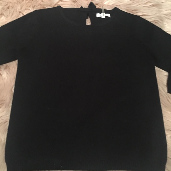 🌸 Cropped black sweater with back bow detail - Picture 3 of 6